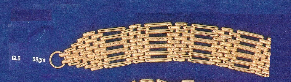 SOLID GATE LARGE 6 BAR STRAIGHT WITH ENGRAVED CENTRE LINKS