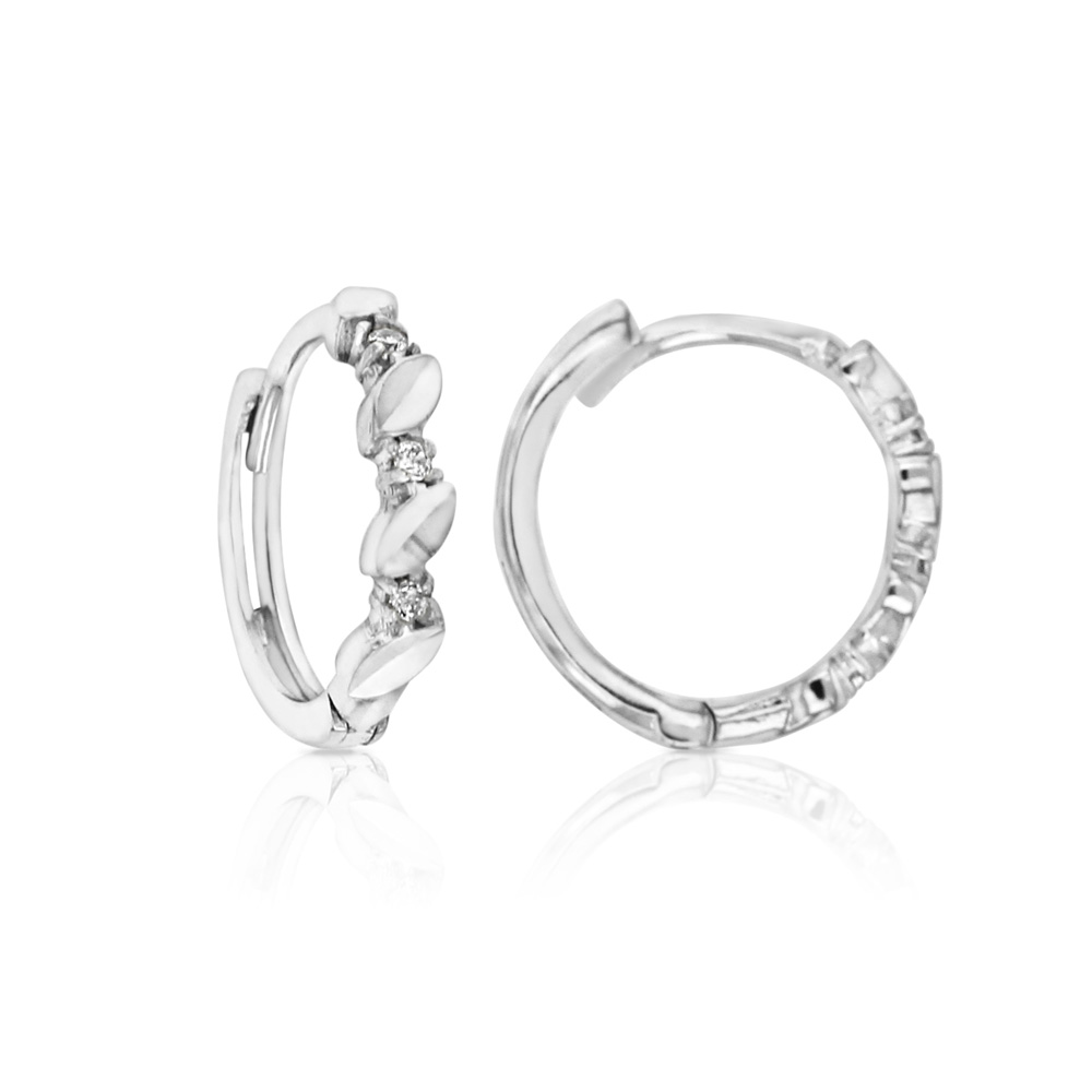 ## 9W FACETED CZ HUGGIE