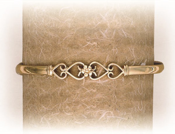 9CT SILVER FILLED BANGLE OPEN HEARTS WITH FLOWER FEATURE