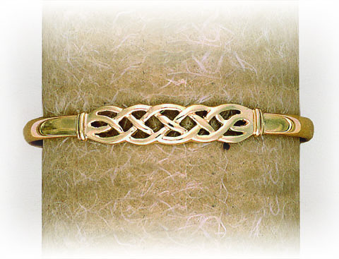 SOLID BANGLE WIDE OVERLAP CELTIC FEATURE