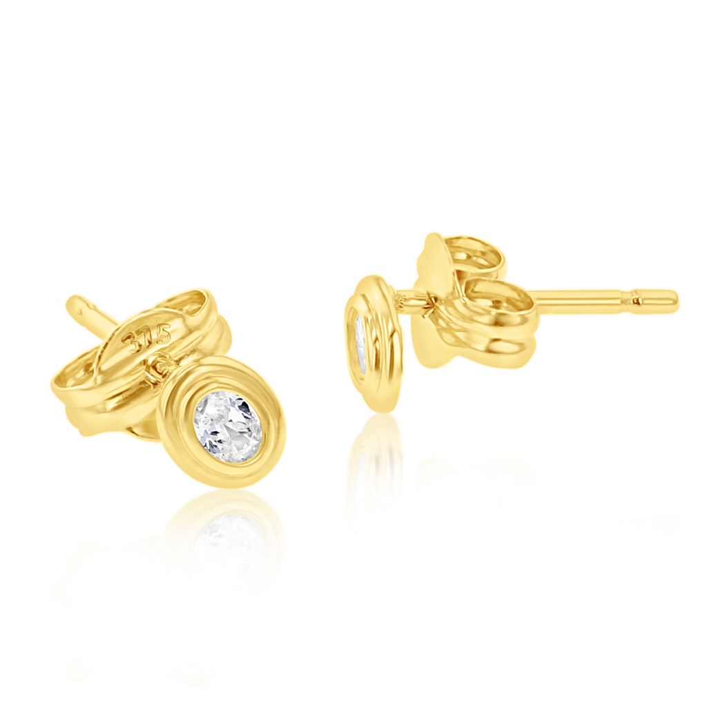 9Y DOUBLE RIDGED OVAL CZ BEZEL STUD EARRING
